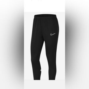 NWT-Women’s Nike Academy Dri-Fit Pants